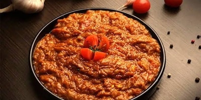 وصفه میرزا قاسمی الجیلانیه الأصیله: طبق شهی من الباذنجان الفارسی
