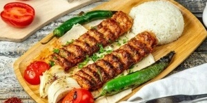 لماذا لا یلتصق کباب الکوبیده بالدجاج بالسیخ + الحلول