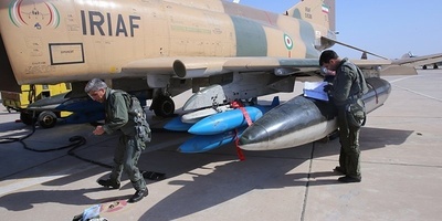 القوّات الجویّه الإیرانیّه تقصف قواعد أمریکیّه فی المنطقه