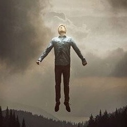 الحاسه الأخیره التی تتوقف بعد الموت