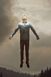 الحاسه الأخیره التی تتوقف بعد الموت
