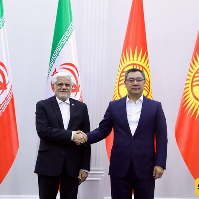 عارف: تضامن دول المنطقه یساهم فی رفع مستوى الأمن فی مواجهه التهدیدات الخارجیه