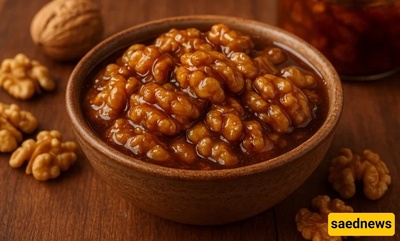 مربى الجوز مع الزعفران: وجبه إفطار مغذیه وأنیقه وممیزه