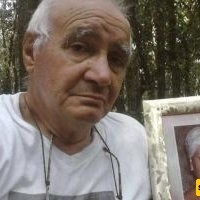 حب غریب لرجل إیطالی لزوجته یثیر الانتباه
