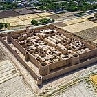 رحله مذهله إلى قلعه مهرپادین — إحدى أروع القلاع الطینیه فی إیران
