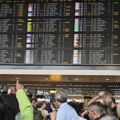 فوضى فی أکثر مطارات أوروبا ازدحامًا: هجوم إلکترونی یُعطّل أنظمه تسجیل الوصول