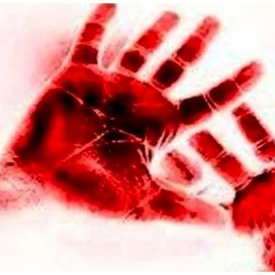 هذه المرأه البالغه من العمر 29 عاماً قتلت وأکلت 30 شابه + صوره