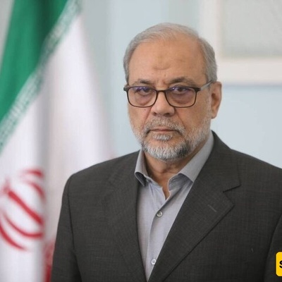 قال رئیس الأمن الإیرانی إن التحرکات الأمریکیه تزید من احتمالیه إغلاق مضیق هرمز