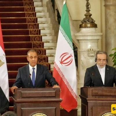 الضربات الأمیرکیه‑الإسرائیلیه على إیران تُشکّل جرائم حرب، حسب وزیر الخارجیه الإیرانی