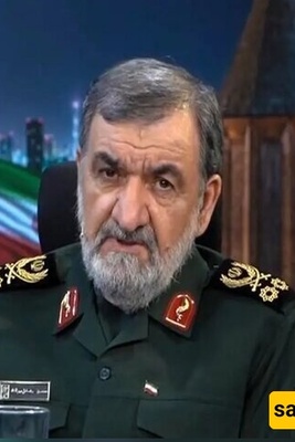 القوات المسلحه الإیرانیه: أصابعنا على الزناد لضمان مصالحنا الوطنیه بالکامل