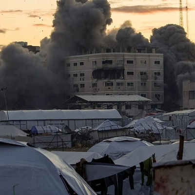 ألبانیزی تدعو لمعاقبه "إسرائیل" وکسر الحصار عن غزه