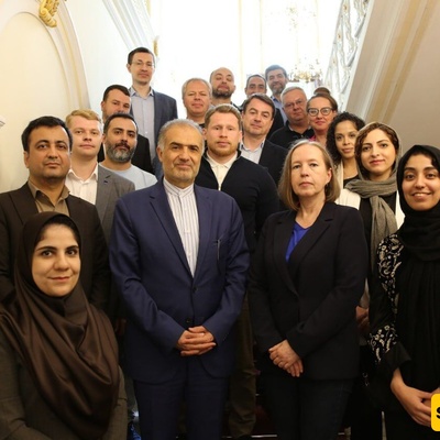 سفیر ایران لدى موسکو یلتقی رؤساء تحریر وسائل الإعلام الروسیه والصحفیین الإیرانیین