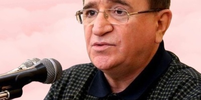 (فیدیو) الوصفه السحریه للدکتور أنوشه للتعامل مع الأشخاص العنیدین: «أنهها بابتسامه لأن قیمتک…»