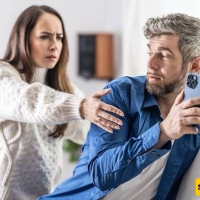 الشک فی خیانه الزوج أو الزوجه: العلامات والأسباب وخیارات العلاج