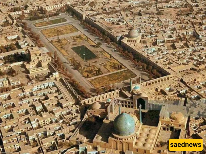ساحه نقش جهان
