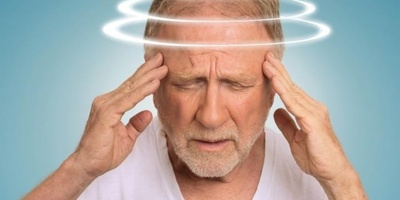 ما الذی یسبب الدوخه عند الوقوف؟