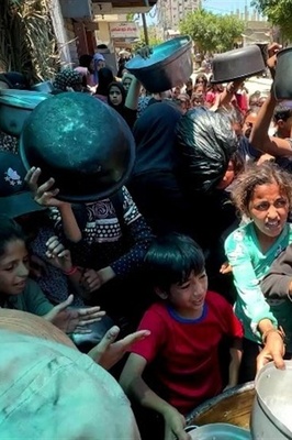 ارتفاع عدد شهداء التجویع الإسرائیلی فی غزه إلى 393 بینهم 140 طفلاً