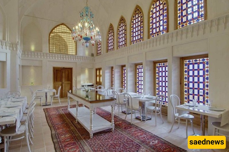 بیت منوچهری