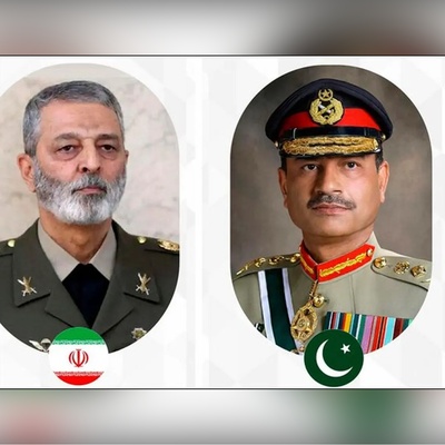 قاده الجیش الإیرانی والباکستانی یناقشون الإغاثه من الفیضانات وأمن الحدود