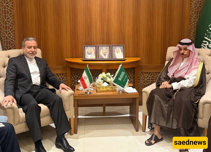 عراقجی وبن فرحان یؤکدان على ضروره تعزیز التنسیق بین الدول الإسلامیه لوقف الإعتداءات الصهیونیه