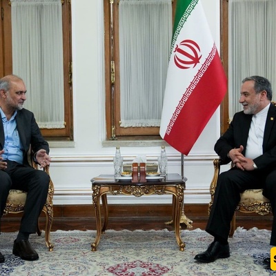 عراقجی: الصداقه والأخوه بین إیران وباکستان متینه وراسخه الجذور