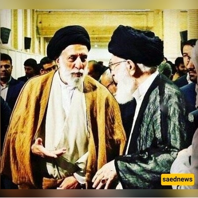 صوره نادره لأخ القائد الأعلى للثوره یمارس الریاضه التقلیدیه القدیمه