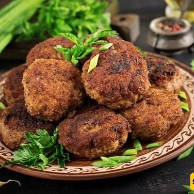 کیف یشرح أشهر الطهاه الفروق بین الکباب الشامی والکتلت والکوکو؟