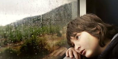 تحلیل الأسباب الجذریه للاکتئاب لدى المراهقین: الأسباب، استراتیجیات التکیف، وطرق العلاج
