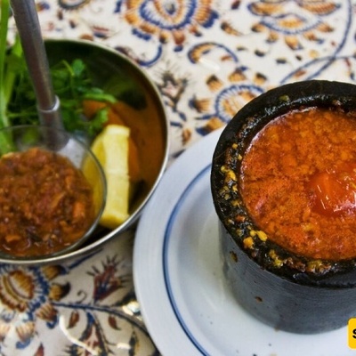 تذوّق التقالید: متع المأکولات فی مشهد