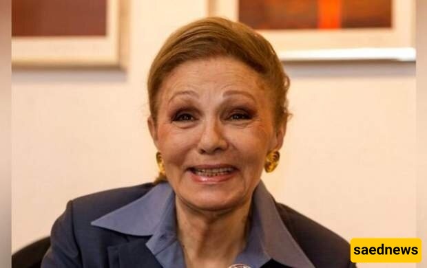 تسریب صور سریه تُظهر حداد عادل یقبل ید فرح پهلوی — ما القصه الحقیقیه؟